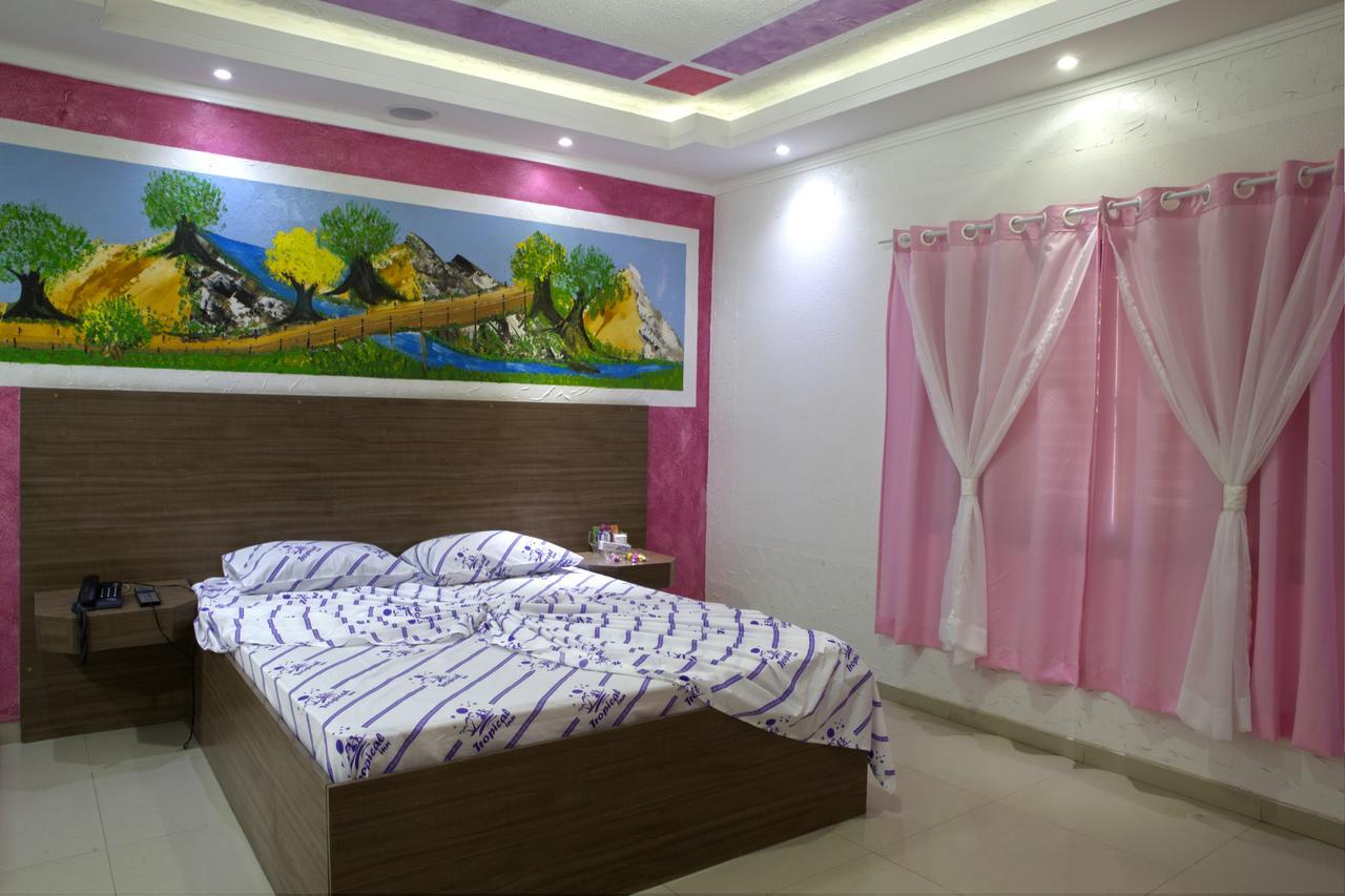 Hotel Tropical *